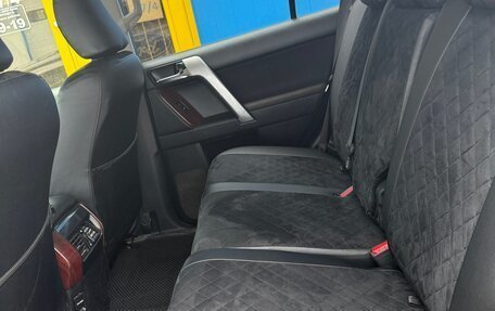 Toyota Land Cruiser Prado 150 рестайлинг 2, 2015 год, 3 750 000 рублей, 13 фотография
