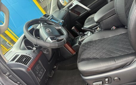 Toyota Land Cruiser Prado 150 рестайлинг 2, 2015 год, 3 750 000 рублей, 8 фотография