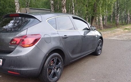 Opel Astra J, 2011 год, 750 000 рублей, 2 фотография