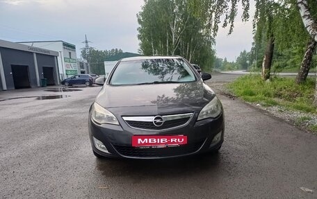 Opel Astra J, 2011 год, 750 000 рублей, 4 фотография
