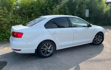 Volkswagen Jetta VI, 2013 год, 915 000 рублей, 5 фотография