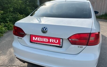 Volkswagen Jetta VI, 2013 год, 915 000 рублей, 6 фотография