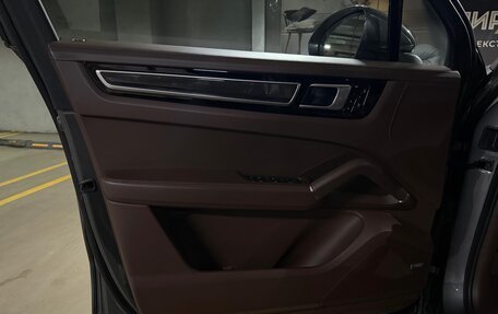 Porsche Cayenne III, 2019 год, 10 700 000 рублей, 8 фотография
