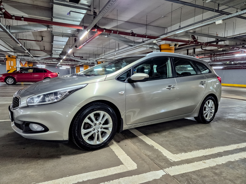 KIA cee'd II, 2012 год, 1 050 000 рублей, 20 фотография