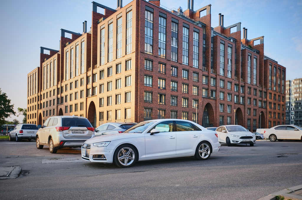 Audi A4 B9, 2019 год, 3 400 000 рублей, 6 фотография