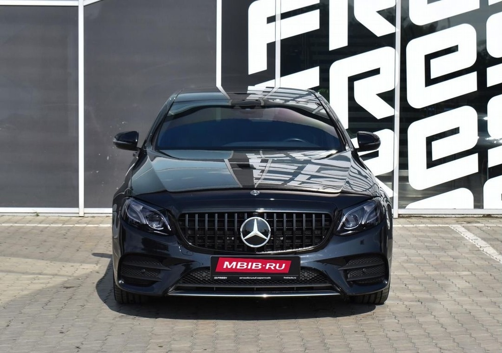 Mercedes-Benz E-Класс, 2018 год, 3 530 000 рублей, 3 фотография