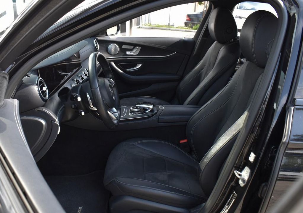Mercedes-Benz E-Класс, 2018 год, 3 530 000 рублей, 10 фотография