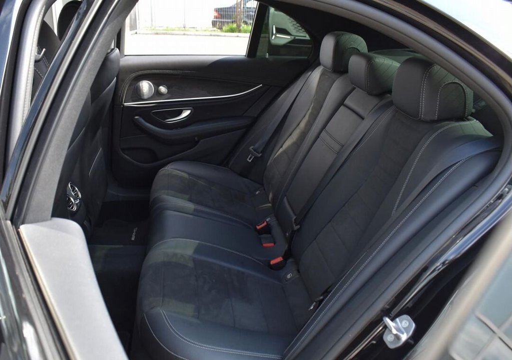Mercedes-Benz E-Класс, 2018 год, 3 530 000 рублей, 9 фотография