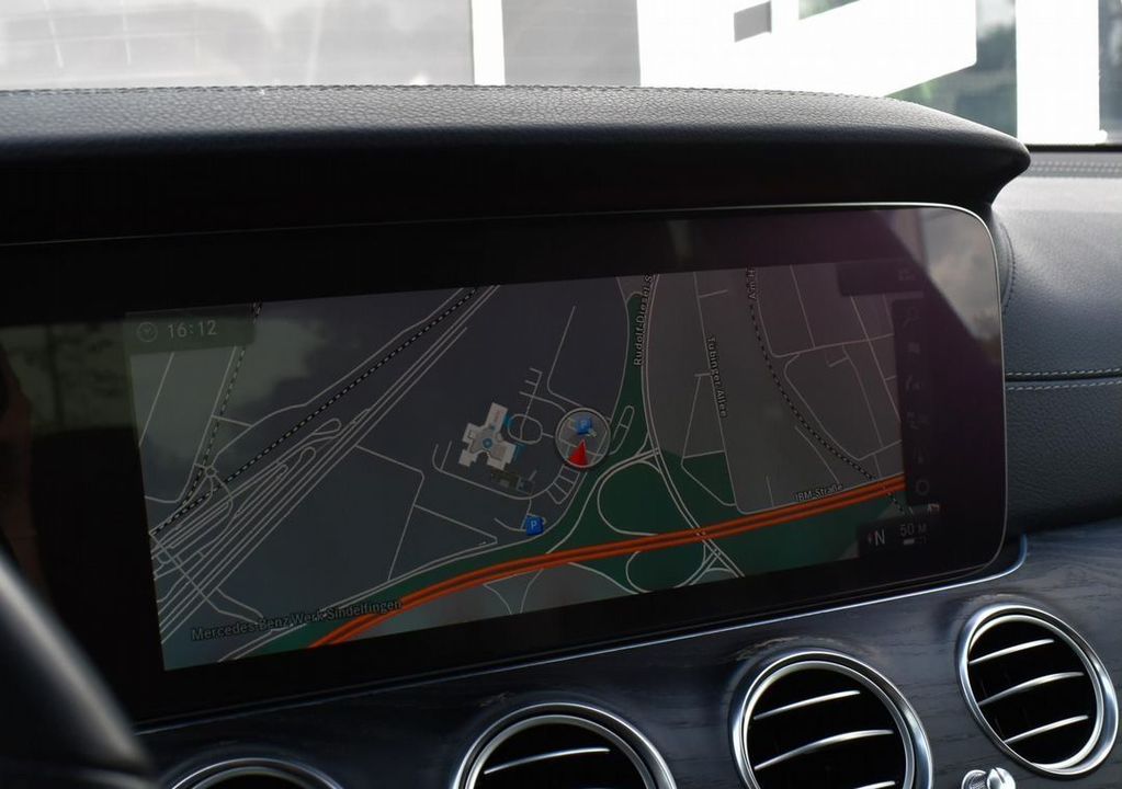 Mercedes-Benz E-Класс, 2018 год, 3 530 000 рублей, 17 фотография