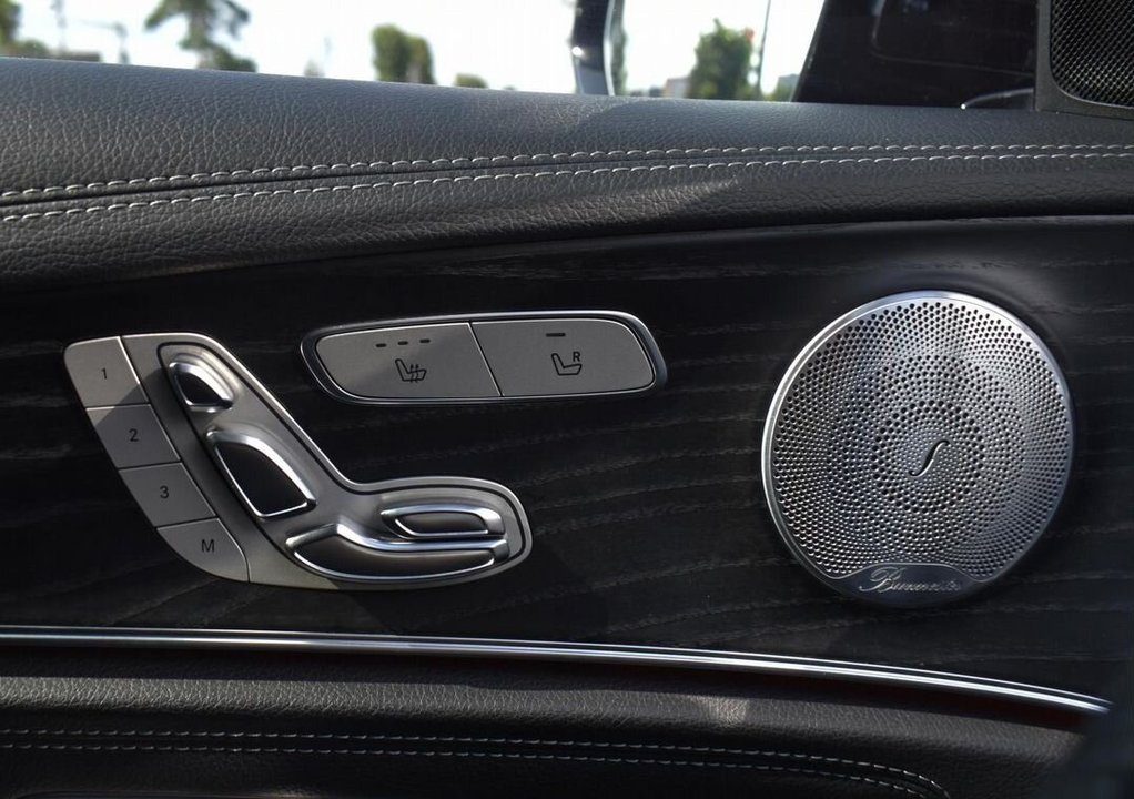 Mercedes-Benz E-Класс, 2018 год, 3 530 000 рублей, 12 фотография