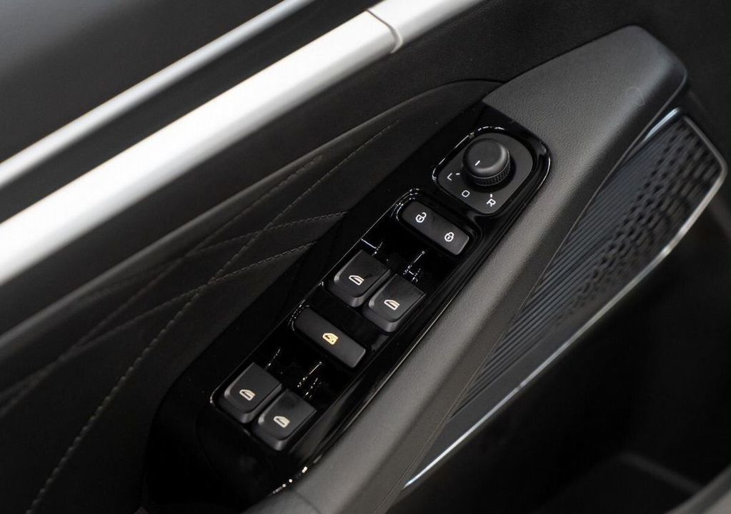 Geely Emgrand, 2024 год, 1 770 990 рублей, 15 фотография