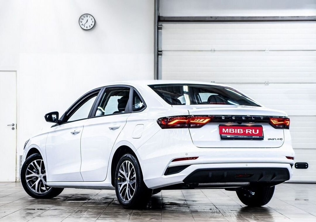 Geely Emgrand, 2024 год, 1 770 990 рублей, 6 фотография