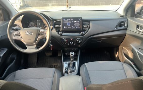 Hyundai Solaris II рестайлинг, 2021 год, 1 640 000 рублей, 10 фотография