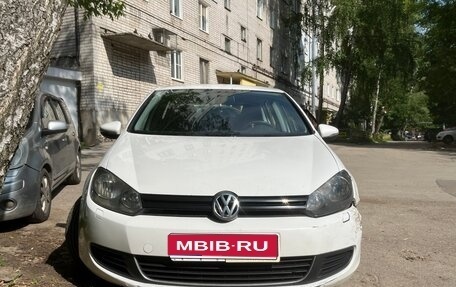 Volkswagen Golf VI, 2011 год, 580 000 рублей, 1 фотография