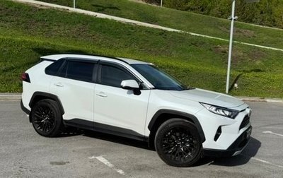 Toyota RAV4, 2019 год, 3 000 000 рублей, 1 фотография
