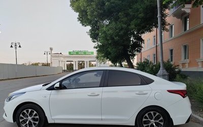Hyundai Solaris II рестайлинг, 2018 год, 1 350 000 рублей, 1 фотография
