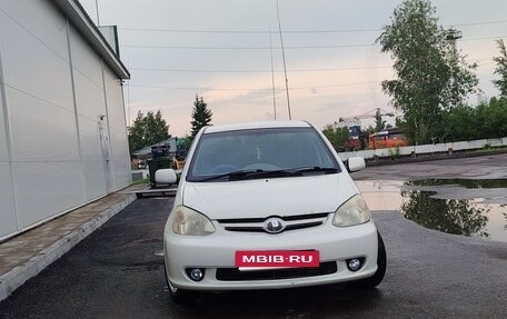 Toyota Platz, 2003 год, 400 000 рублей, 1 фотография