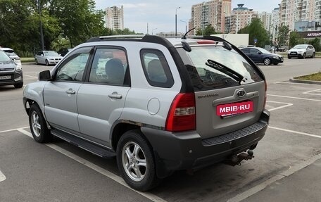 KIA Sportage II, 2007 год, 14 фотография