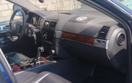 Volkswagen Touareg III, 2005 год, 870 000 рублей, 12 фотография