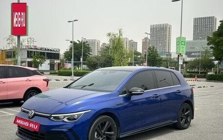 Volkswagen Golf VIII, 2021 год, 1 350 898 рублей, 1 фотография