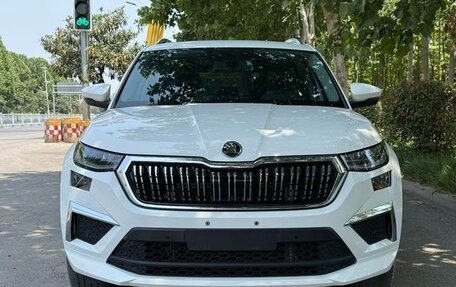 Skoda Kodiaq I, 2021 год, 2 640 000 рублей, 2 фотография