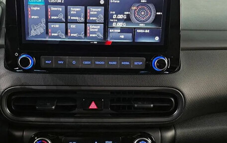Hyundai Kona I, 2022 год, 1 305 000 рублей, 12 фотография