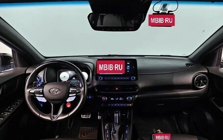 Hyundai Kona I, 2022 год, 1 305 000 рублей, 5 фотография