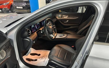 Mercedes-Benz E-Класс, 2021 год, 4 400 000 рублей, 3 фотография