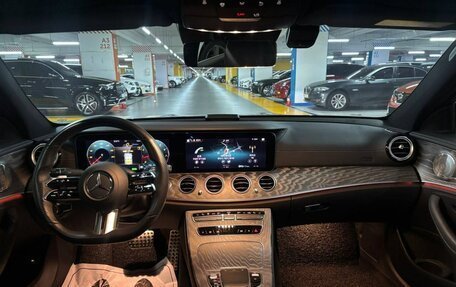 Mercedes-Benz E-Класс, 2021 год, 4 400 000 рублей, 2 фотография
