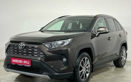 Toyota RAV4, 2021 год, 2 820 000 рублей, 1 фотография
