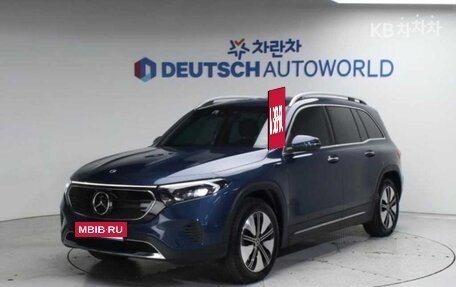 Mercedes-Benz EQB, 2022 год, 4 890 000 рублей, 3 фотография