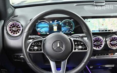 Mercedes-Benz EQB, 2022 год, 4 890 000 рублей, 12 фотография