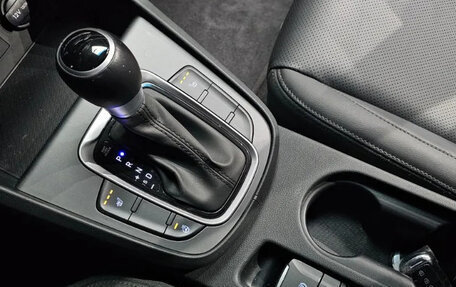 Hyundai Kona I, 2022 год, 1 405 000 рублей, 6 фотография