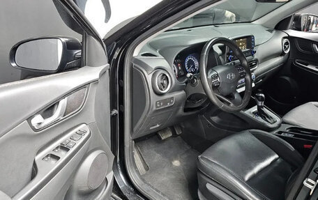Hyundai Kona I, 2022 год, 1 405 000 рублей, 8 фотография