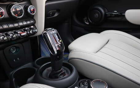 MINI Cabrio, 2019 год, 2 890 000 рублей, 15 фотография