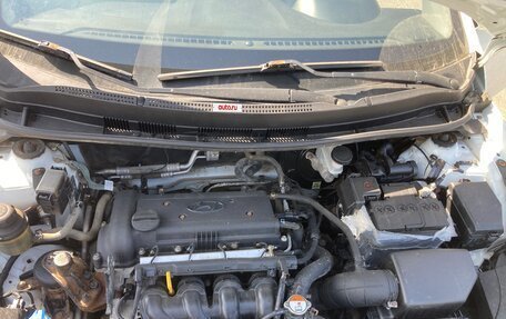 Hyundai Solaris II рестайлинг, 2015 год, 600 000 рублей, 6 фотография