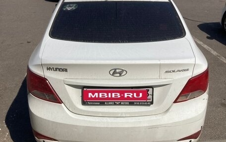 Hyundai Solaris II рестайлинг, 2015 год, 600 000 рублей, 3 фотография