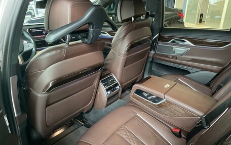 BMW 7 серия, 2021 год, 9 400 000 рублей, 29 фотография