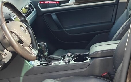 Volkswagen Touareg III, 2017 год, 3 290 000 рублей, 19 фотография