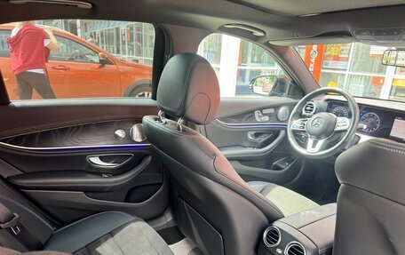 Mercedes-Benz E-Класс, 2019 год, 5 850 000 рублей, 14 фотография
