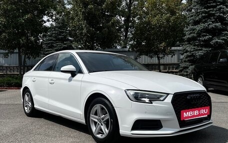 Audi A3, 2018 год, 1 800 000 рублей, 3 фотография