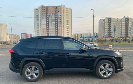 Toyota RAV4, 2020 год, 3 100 000 рублей, 4 фотография