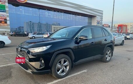 Toyota RAV4, 2020 год, 3 100 000 рублей, 7 фотография