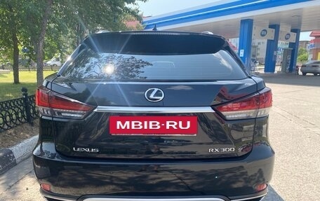 Lexus RX IV рестайлинг, 2021 год, 6 000 000 рублей, 9 фотография