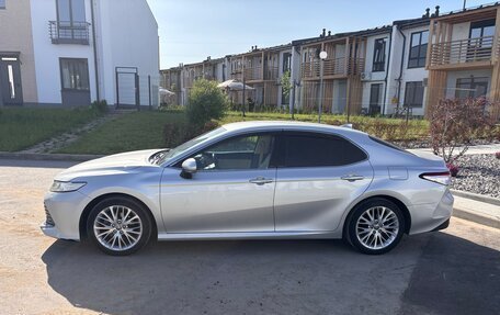 Toyota Camry, 2020 год, 2 960 000 рублей, 6 фотография