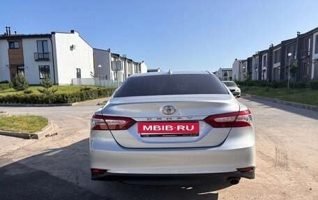 Toyota Camry, 2020 год, 2 960 000 рублей, 4 фотография