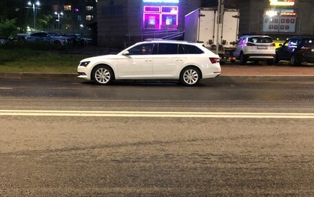 Skoda Superb III рестайлинг, 2017 год, 1 730 000 рублей, 5 фотография