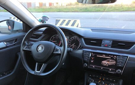 Skoda Superb III рестайлинг, 2017 год, 1 730 000 рублей, 15 фотография