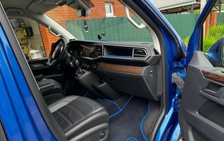 Volkswagen Multivan T6 рестайлинг, 2022 год, 13 000 000 рублей, 7 фотография