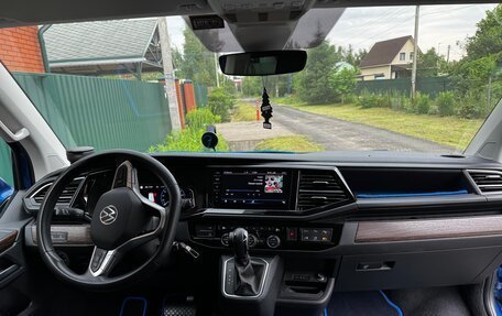 Volkswagen Multivan T6 рестайлинг, 2022 год, 13 000 000 рублей, 10 фотография